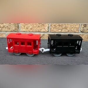 Thomas & Friends Red and Black Brake van Caboose Train Cars